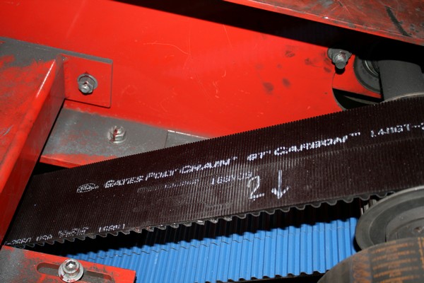 Courroie crantee Poly Chain GT Carbon Ultimate dans l'industrie automobile