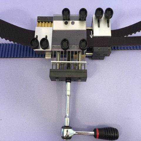 Verrouillage de l'outil par vissage